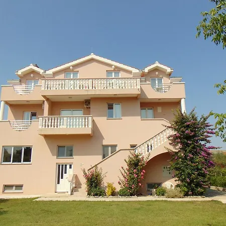 Pansion Kardum 3* Bibinje