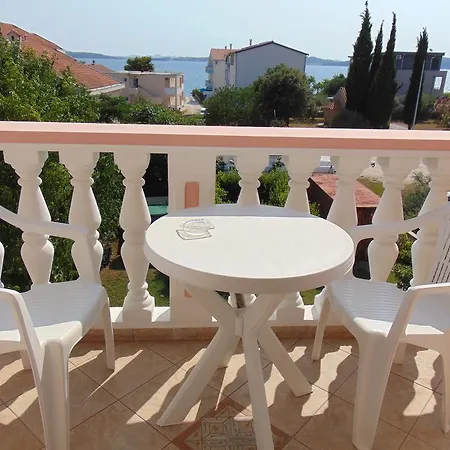 Bed & Breakfast Pansion Kardum