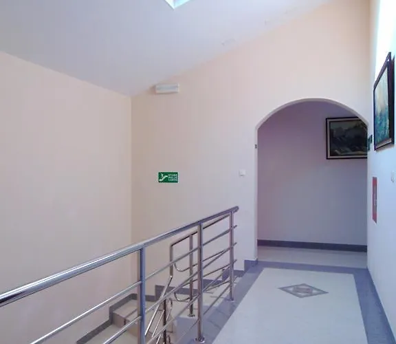 Pansion Kardum 3* ביבינייה